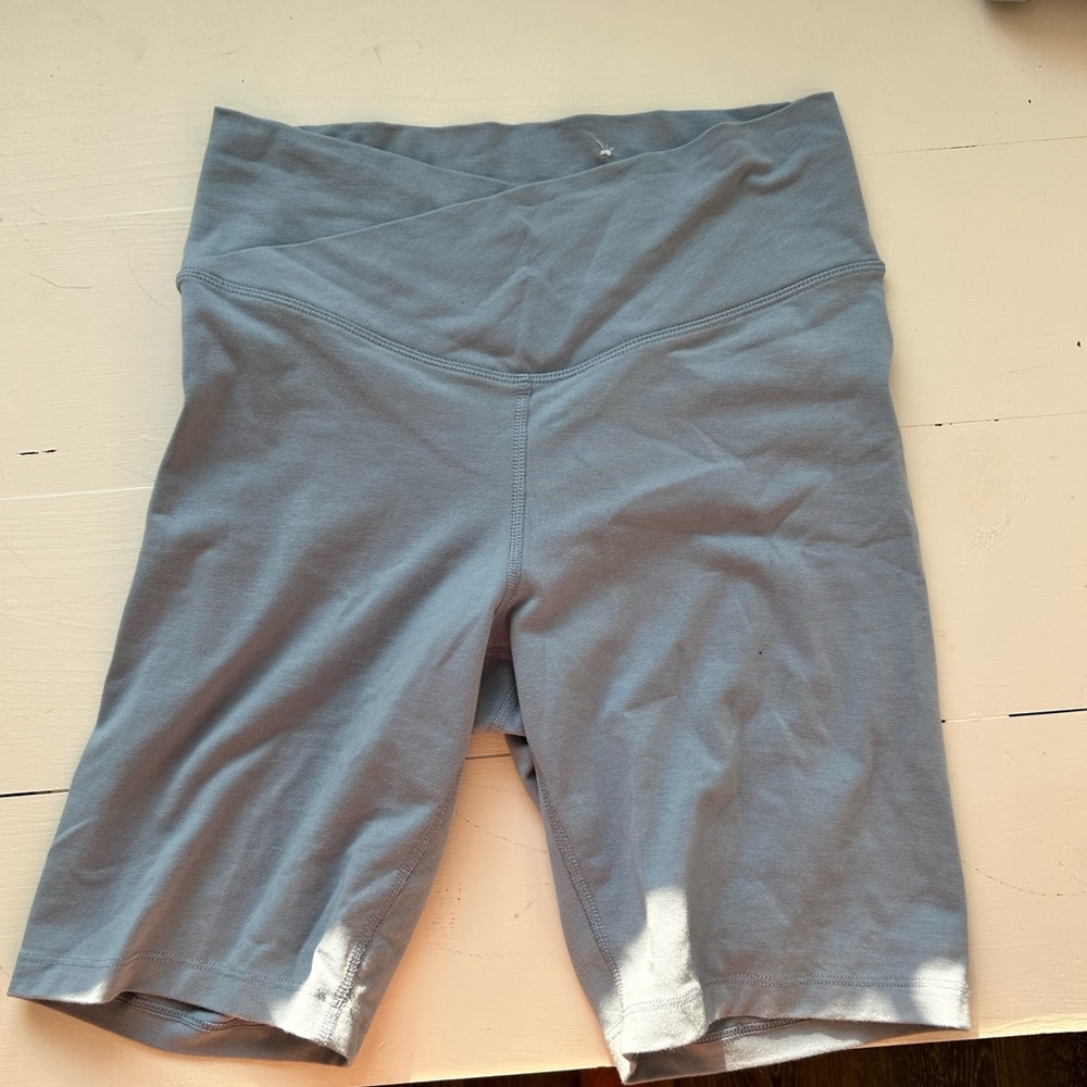 Powerchill crossover high waisted bike short